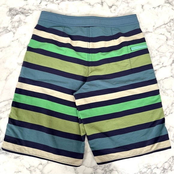 Boy's Patagonia Wavefarer Boardshorts Striped UPF 50 Size 16 - Picture 4 of 13